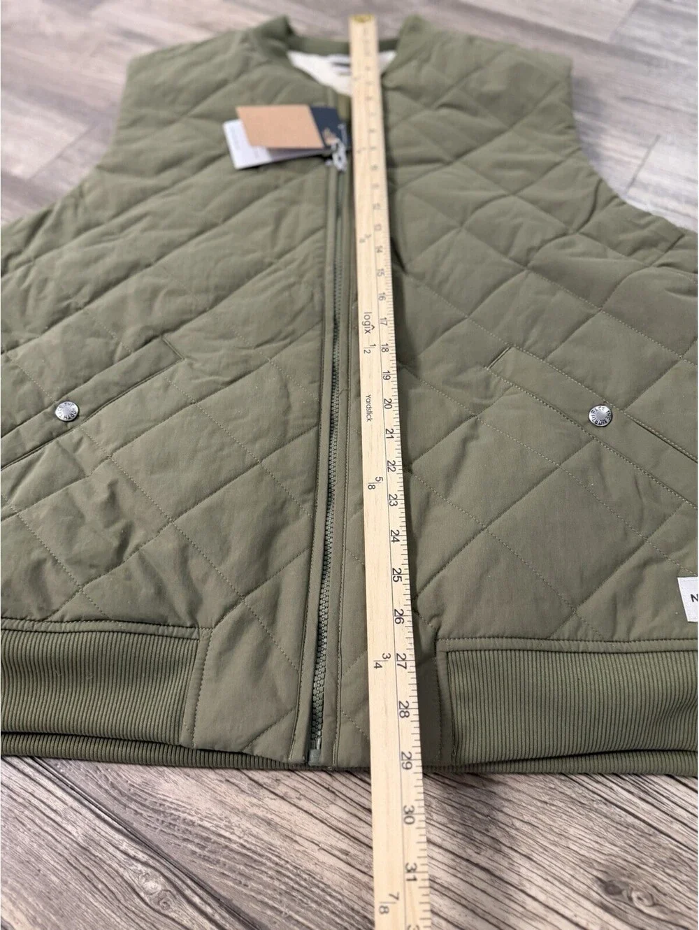The North Face Cuchillo Insulated Vest in Military Olive Sz L NWT
